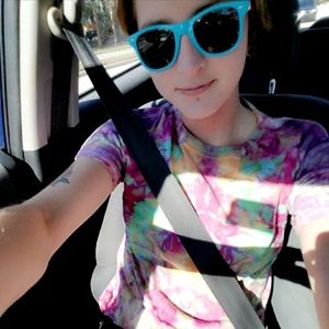 Meet your Posher, Mae